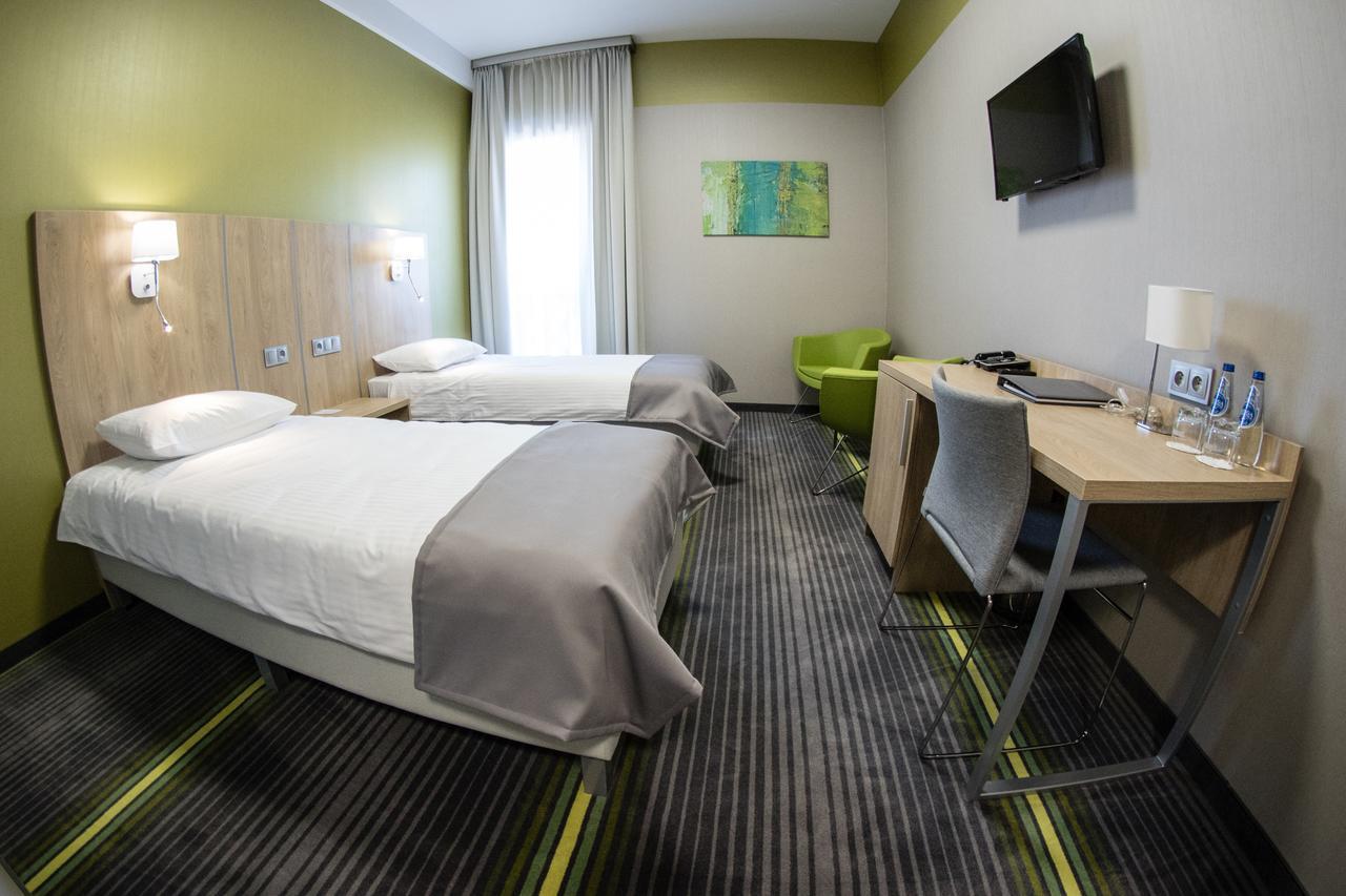 Hotel Radocza Park Business Esterno foto