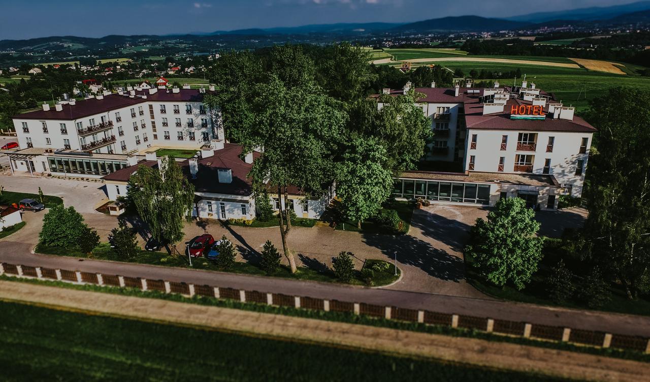 Hotel Radocza Park Business Esterno foto
