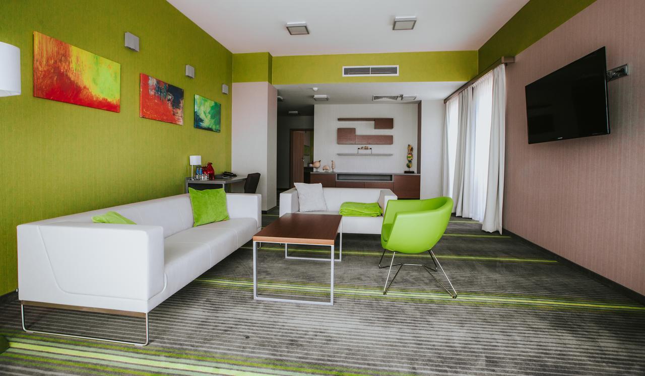 Hotel Radocza Park Business Esterno foto