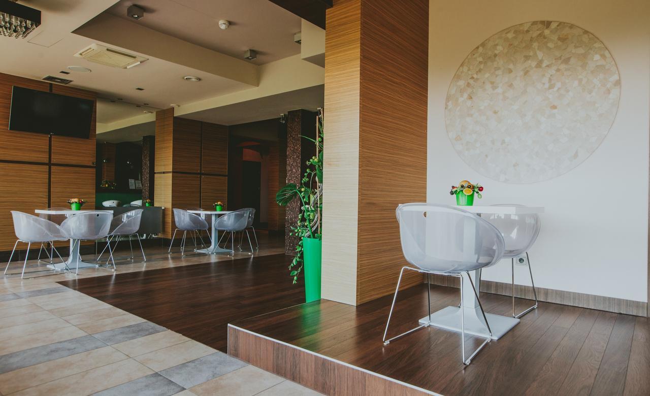 Hotel Radocza Park Business Esterno foto
