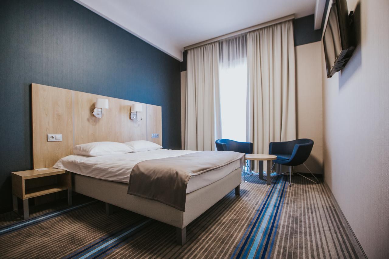 Hotel Radocza Park Business Esterno foto